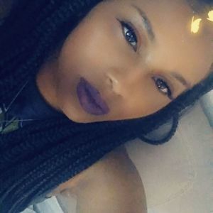 Meet your Posher, Saletha